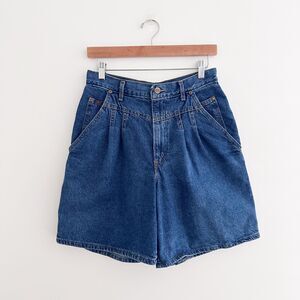 Vintage Chic Jeans Denim Shorts High Rise Pleated Wide Leg Size 27" Waist